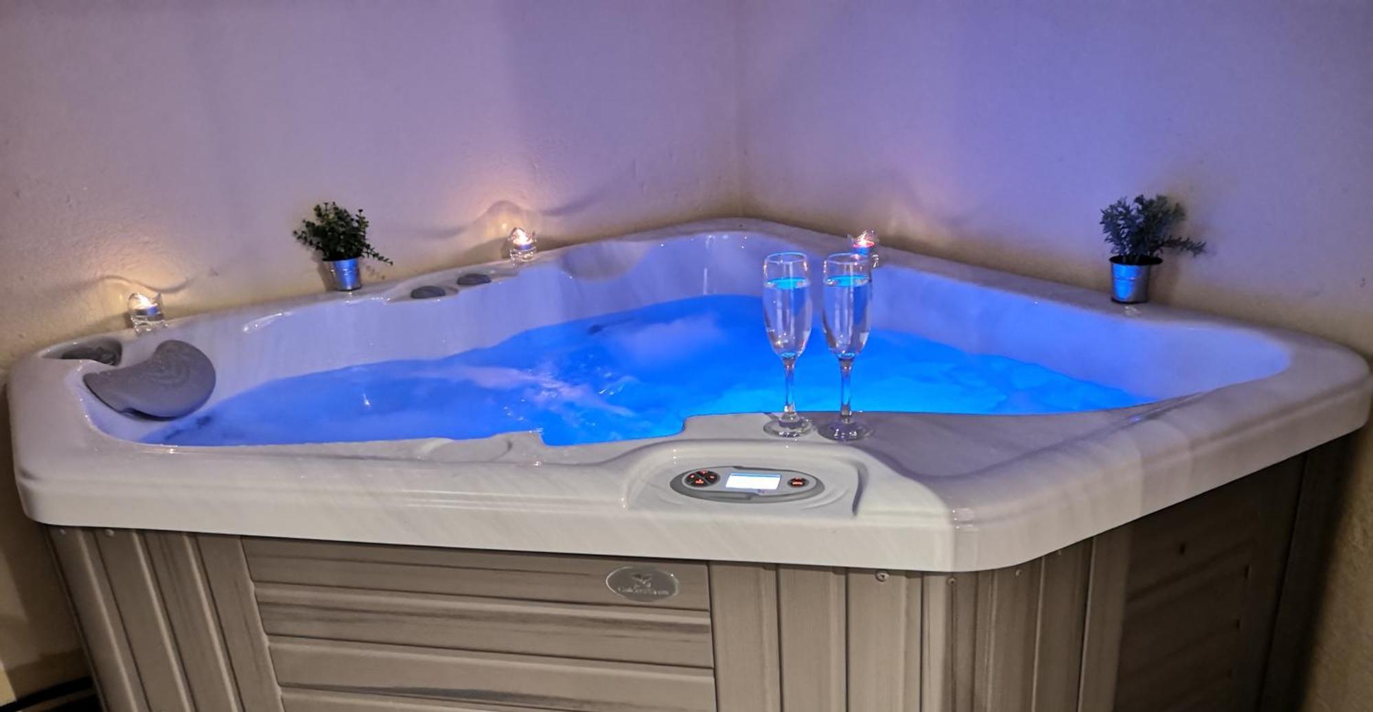 Appartement Spa Privatif Et Cinema Centre Ville Мец Экстерьер фото